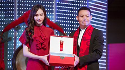 中国美正当红，DS视讯A股上市，引领新时代